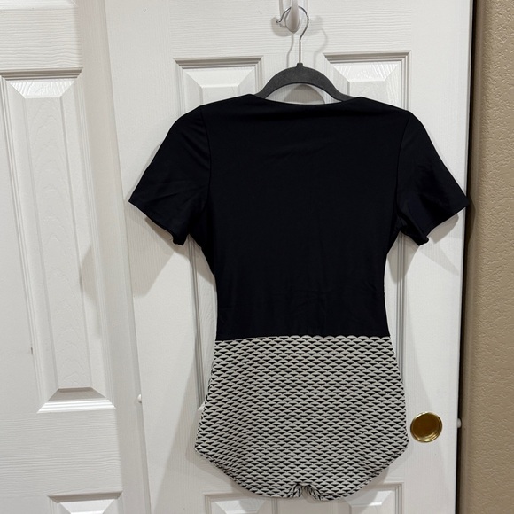 Seea Black and White swimsuit size large - Picture 5 of 6